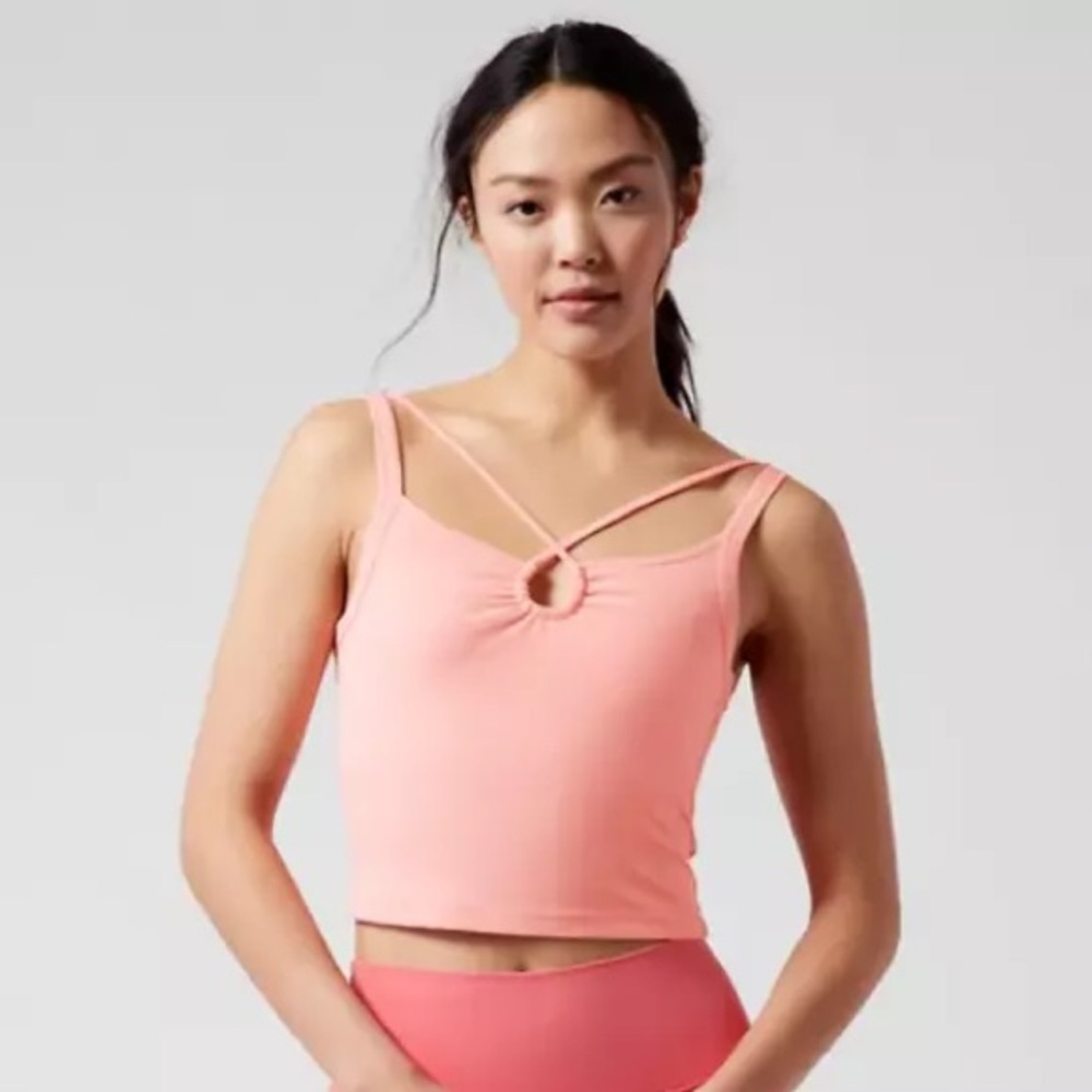 Athleta pink keyhole tank. Women’s xxs, but very stretchy with built in bra